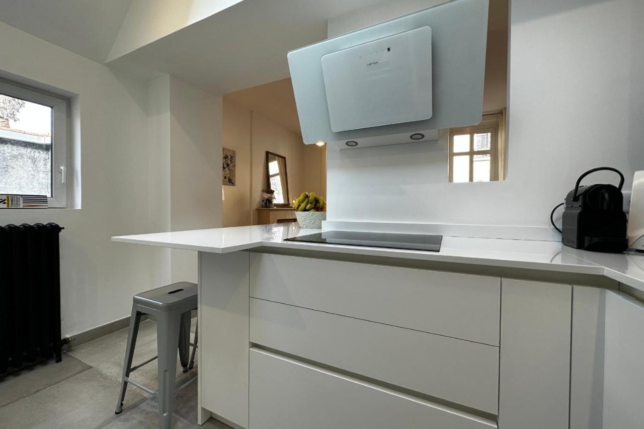 In The Beautiful Districts Of Tours A "Particular" With Great Comfort Villa Exterior photo